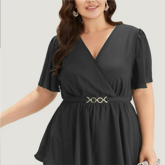 BloomChic Tops - BloomChic NWT sz 22-24 3X black chiffon blouse with gold buckle